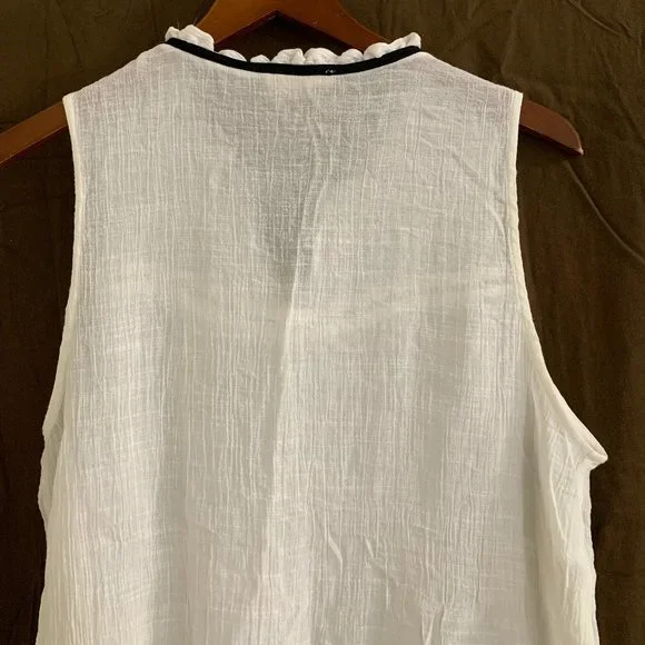 Flower & Feather Women´s White Top Blouse, Size XL - Picture 13 of 16